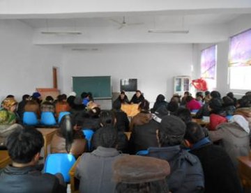 新疆吐鲁番地区托克逊县举办艾滋病/性病预防知识培训