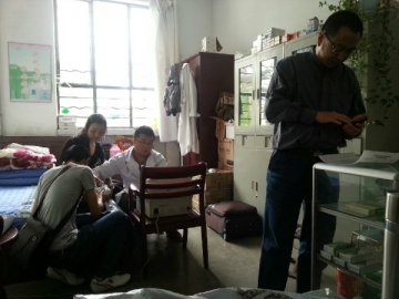 “神华爱心行动”项目医疗专家组赴正宁县筛查先心病患儿