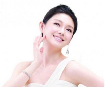 央视曝大S代言美白针是假药