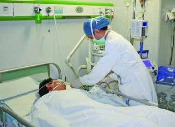 建筑设计师20年前一夜风流染梅毒 瘫痪在床