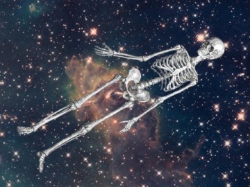 未进行任何妨护措施的人体进入太空后会发生什么？