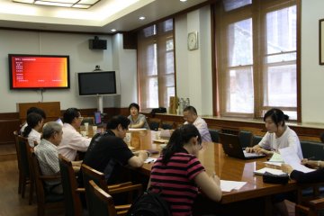 我校召开09-10学年学生暑期社会实践项目评审会
