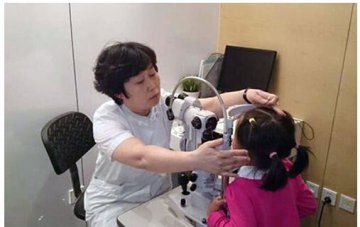 RGP助三岁女孩提升视力 重获开朗性格