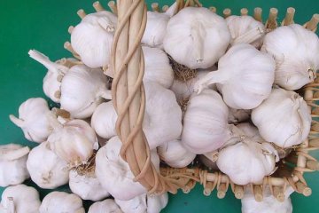 饮食养生：8种食物能帮你“疏通”血管