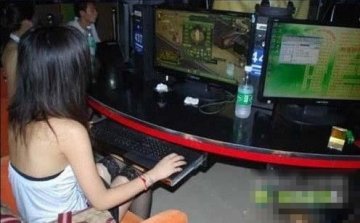 泡网吧熬夜打游戏吃烧烤 18岁少女患子宫内膜癌