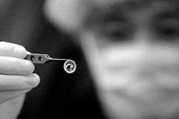 武汉每年4000人等眼角膜 小伙苦等无果摘眼球
