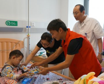 上海新华医院：早产儿求助营养科