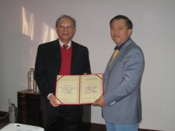 职业卫生所聘请美国国家毒理学研究中心符必成（Peter P. Fu）博士为客座教授