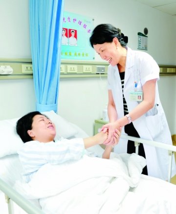 侯凡凡：不凡医者仁心路