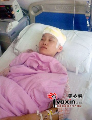 聋哑少女患脑瘤 家人放弃治疗病逝