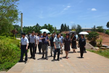云南省荣誉军人康复医院组织干部职工到昆明市社会福利院参观学习