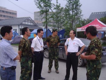 卫生部机关党委窦熙照副书记前往都江堰指导工作