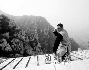 少林隐僧：长期吃素不影响练功 蒲公英对身体有益