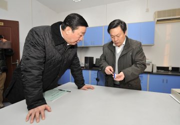 国家安监总局副局长杨元元调研中国疾控中心辐射安全所职业性放射性疾病防治工作