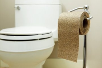 生活中的5种奇特致癌物：衣服白纸马桶齐上榜