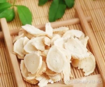 黄芪水的12个养生功效