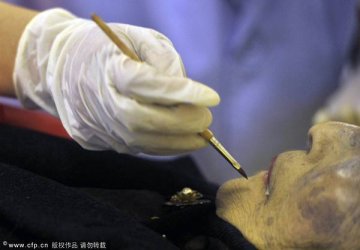 记者实拍职业入殓师
