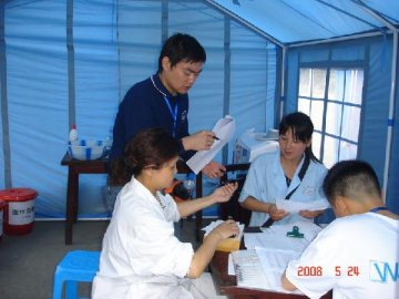地震灾区手机应急疫情报告系统培训现场照片（系列报道一）