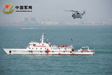 战场救治链伸向海天