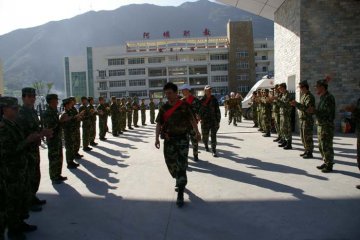 中心驻茂县防疫队顺利换防