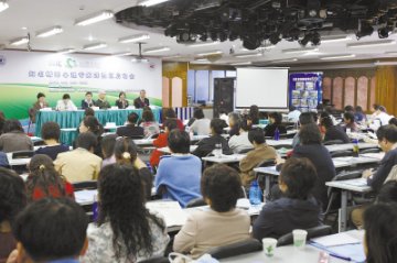 精神心理专家进社区