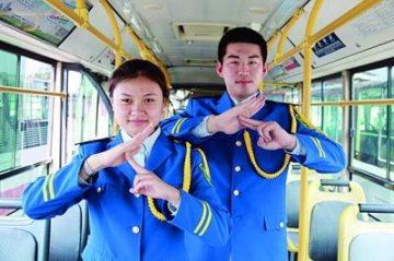 10万网友参与调查 近四成称“不会”劝阻吸烟
