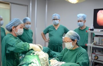 湛江和家宝妇产医院全国首家直播微创手术