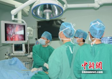 湖南完成首例小儿血友病腹腔镜肾切除术