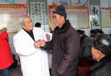 砀山组织医务人员下乡 开展健康教育“乡村行”