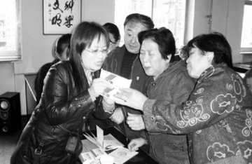 “我们欢迎这样的活动”--“安全用药，关注民生”主题宣传活动深受群众好评