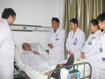 陶白江：烧伤患者的生命“守护神”