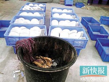 暗访珠三角餐具消毒企业：消毒过程如同“投毒”