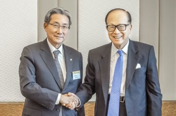 李嘉诚续支持医局宁养服务