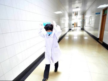 记者实拍职业入殓师