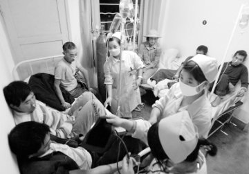 云南氯气泄漏事件致71人中毒