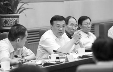 国务院深化医药卫生改革领导小组第三次会议召开