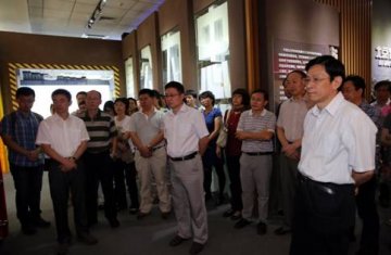 常思贪欲之害，常怀律己之心——中心纪委组织干部赴北京市反腐倡廉法制教育基地开展警示教育活动