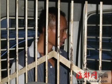 患精神病男子向过路少年索钱未果 逼其脱衣下跪