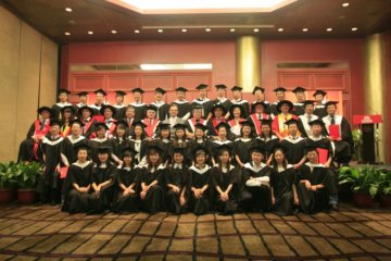 中国疾控中心与澳大利亚格里菲斯大学合作培养研究生毕业典礼在京举行