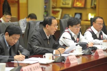 中国疾控中心将再派三批次专家参加援非防控埃博拉行动