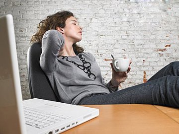 白领一族醒脑妙招：敲打臀部可改善脑供血