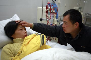 丈夫为给妻子筹钱治病兼职三份欲卖肾