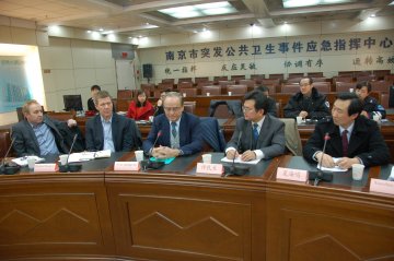 国际奥委会医疗委员会主席伦奎斯特一行考察南京青奥会医疗卫生保