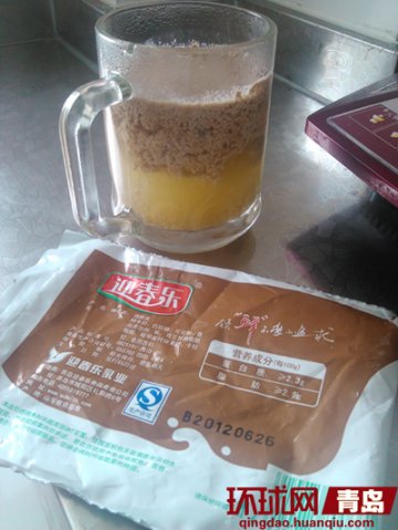 迎春乐奶一热就分层 专家疑掺入水料受污染