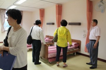 复健当按摩 台湾医师出诊赡养院一年虚报1亿元