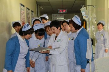 赵生秀：高原上的“提灯女神”