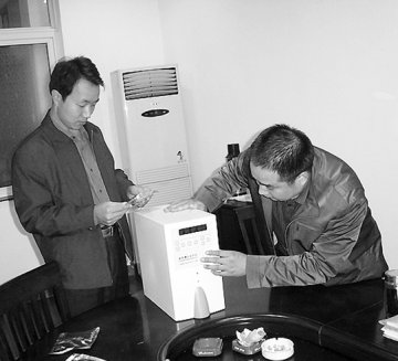 整治市场维护安康--江苏、河南查处无证产品“软组织药物导入治疗仪”和“骨质增生治疗仪”掠影