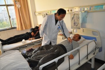 寻找身边的好医生系列报道之三十八：立足平凡岗位 书写精彩人生