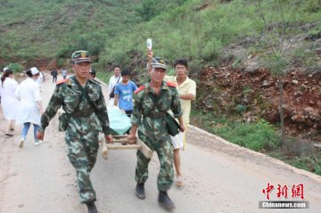 云南鲁甸震区伤员紧急转移救治