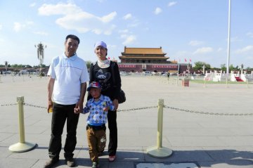 宁夏烧伤男孩王小鹏北京医治之旅